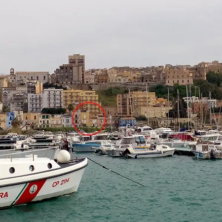 Le Dimore Del Pescatore Nel Porto Di - La Nica - *